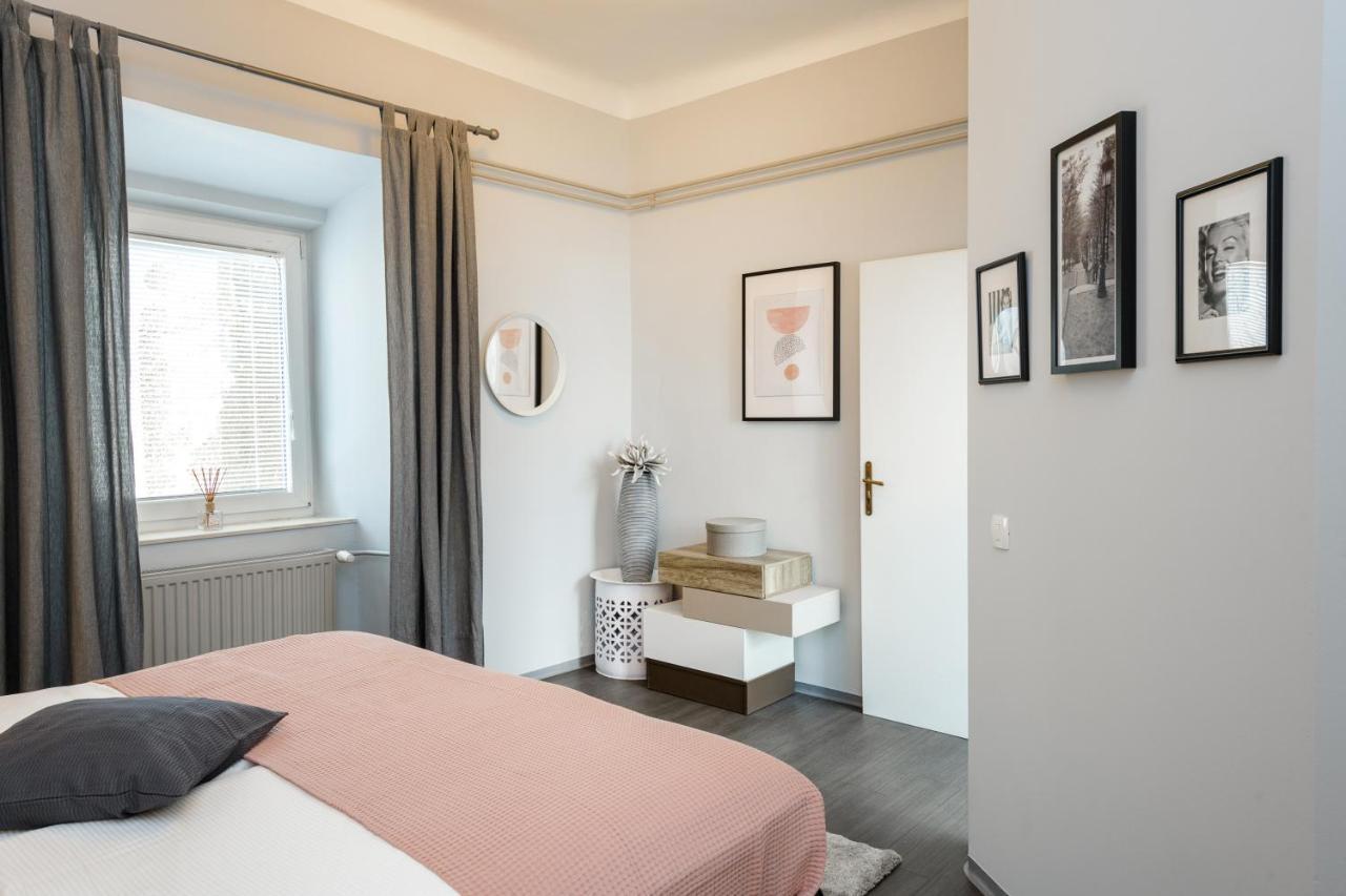 Apartment Napoleon Λιουμπλιάνα Εξωτερικό φωτογραφία